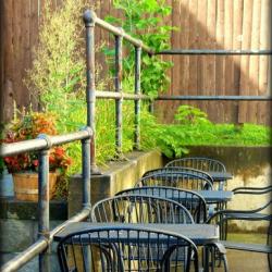 Mainely Brews outdoor sitting area